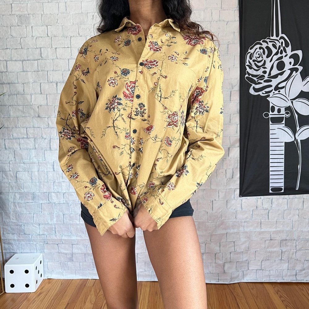 Your Neighbors Men’s Floral Button Down Shirt